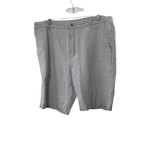 Calvin Klein Gray Stripe Seersucker 10" Shorts Men's Size 36 100% Cotton